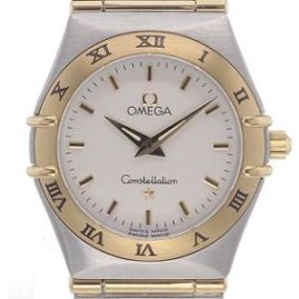 שעון לאישה יוקרתי אומגה OMEGA CONSTELLATION 1272.30.00 כסוף זהב לוח לבן